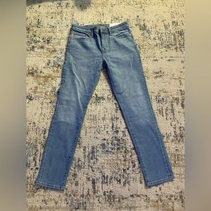American Eagle skinny jeans
